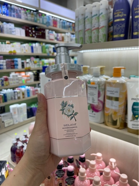 Sữa tắm trắng da hoa trà Weilaiya 450ml